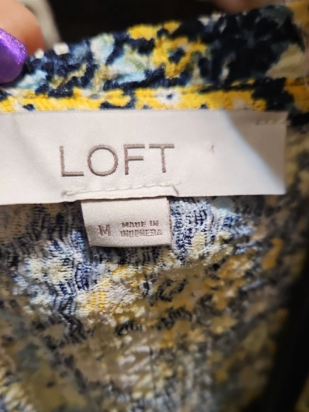 LOFT Navy, Yellow & White Floral Puff-Sleeve V-Neck Top